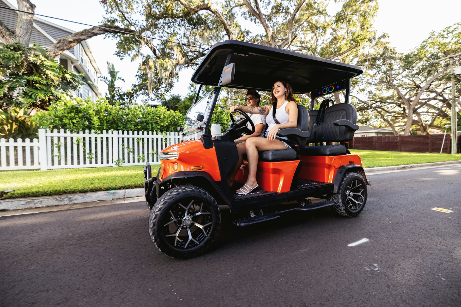 Golfluxury Luxury Golf Cart
